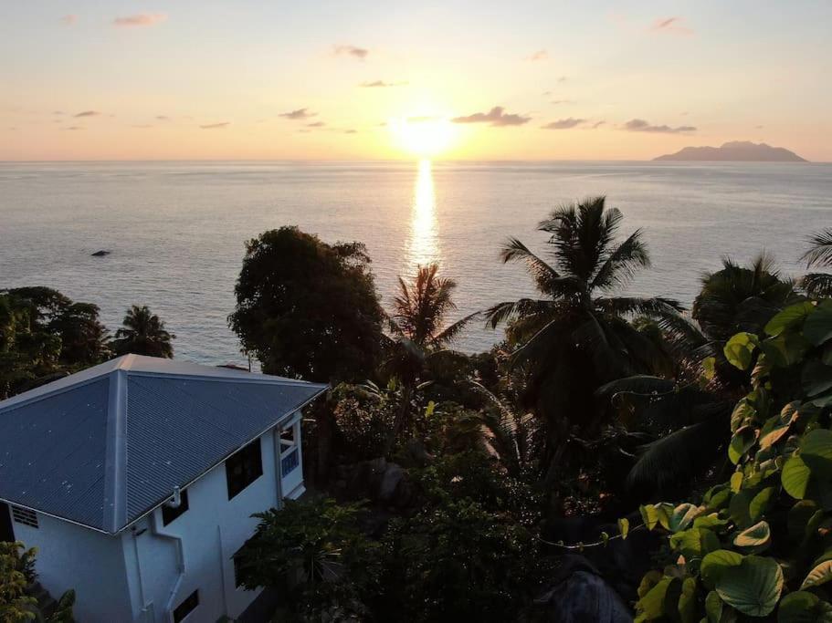 Crystal Apartments Seychelles Seaview Upper Floor Glacis (Mahe) Exterior foto