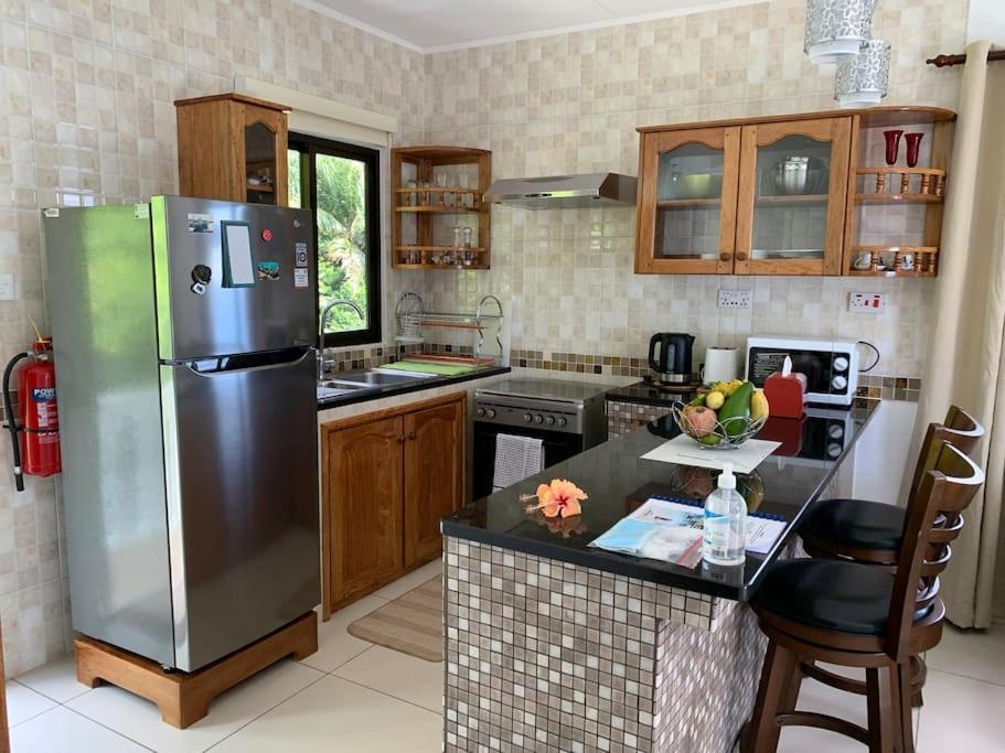 Crystal Apartments Seychelles Seaview Upper Floor Glacis (Mahe) Exterior foto