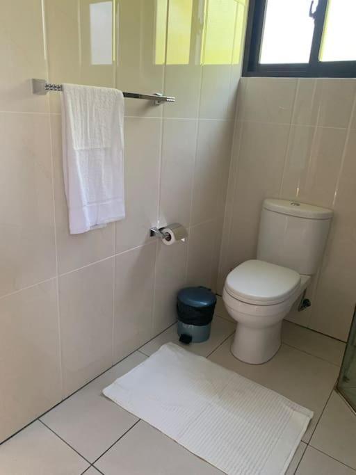 Crystal Apartments Seychelles Seaview Upper Floor Glacis (Mahe) Exterior foto