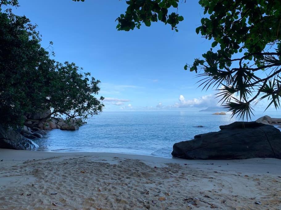 Crystal Apartments Seychelles Seaview Upper Floor Glacis (Mahe) Exterior foto